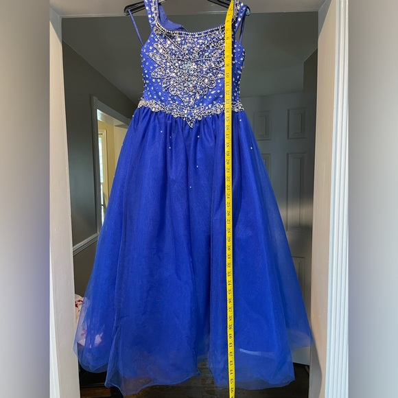 Royal blue girls pageant formal dress, size 6 8 - Picture 6 of 8